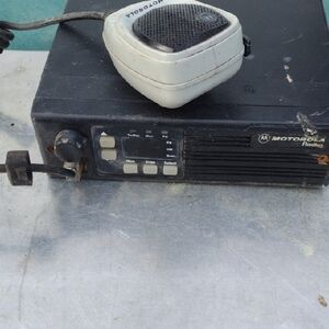 Motorola Black CB Radio with Microphone